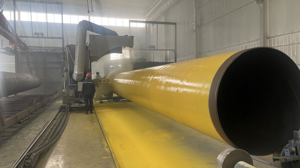 DN900內白外黃環氧樹脂(zhī)複合管